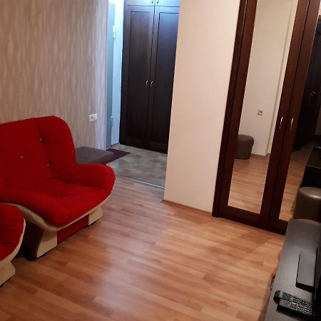 Apartment Archil บาทูมิ ภายนอก รูปภาพ